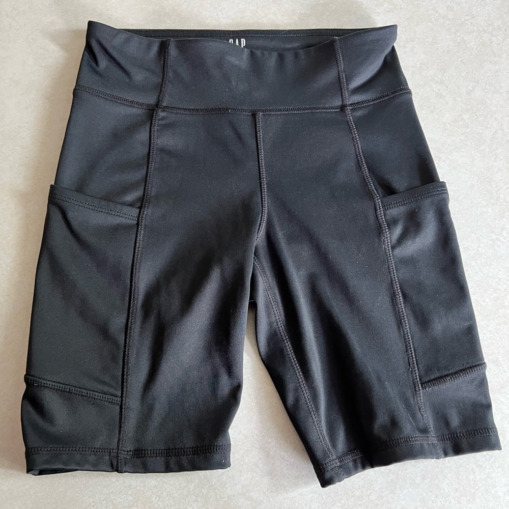 GAP TEEN BIKE SHORTS!
